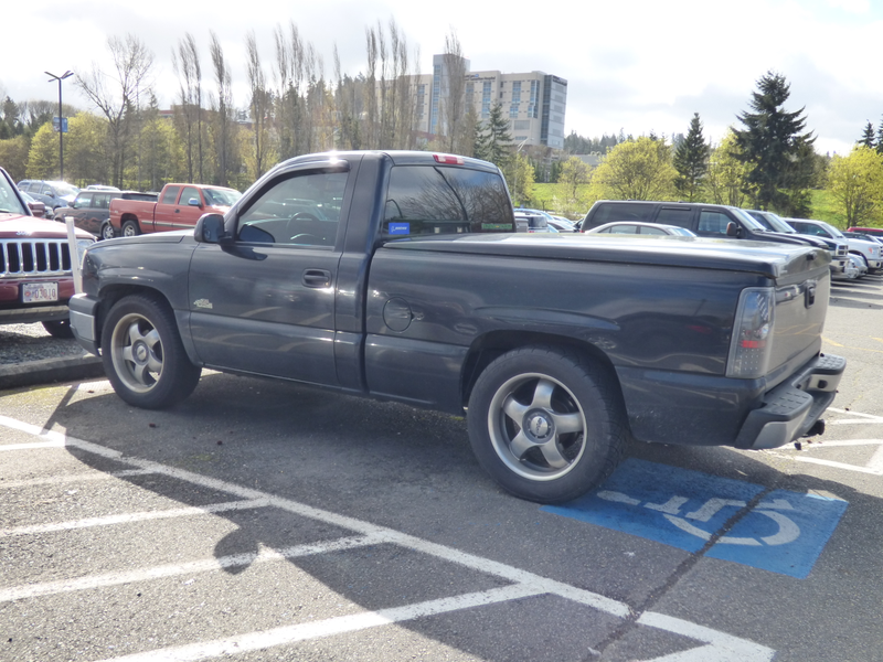 Illustration for article titled NW Rodarama - Parking Lot Gallery